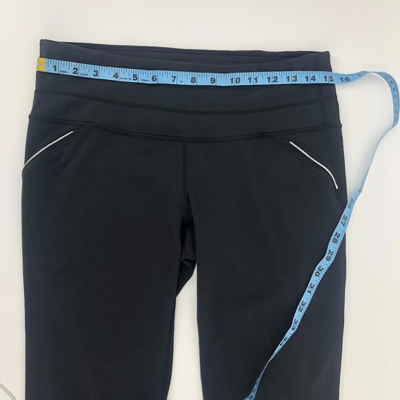 Athleta Stride Bare to Run Reflective Trim Knicker - Picture 3 of 13